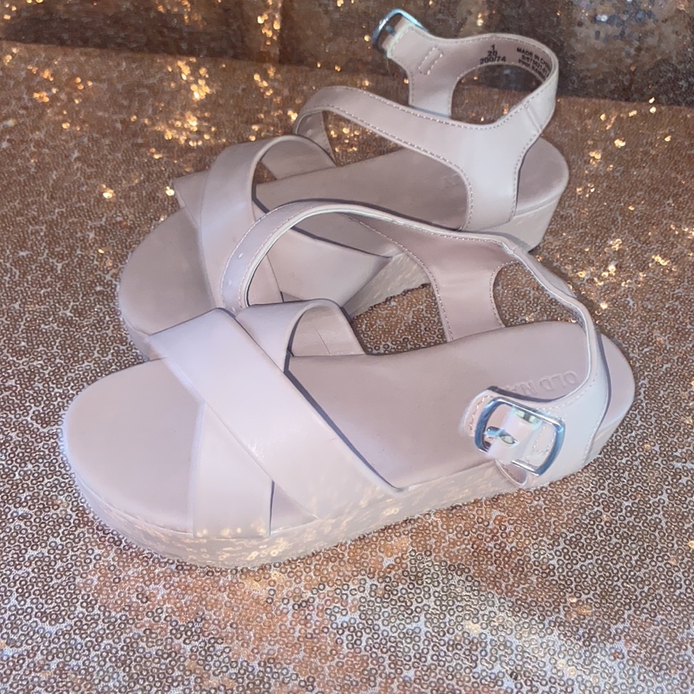 Girls Sandals - Picture 2 of 3